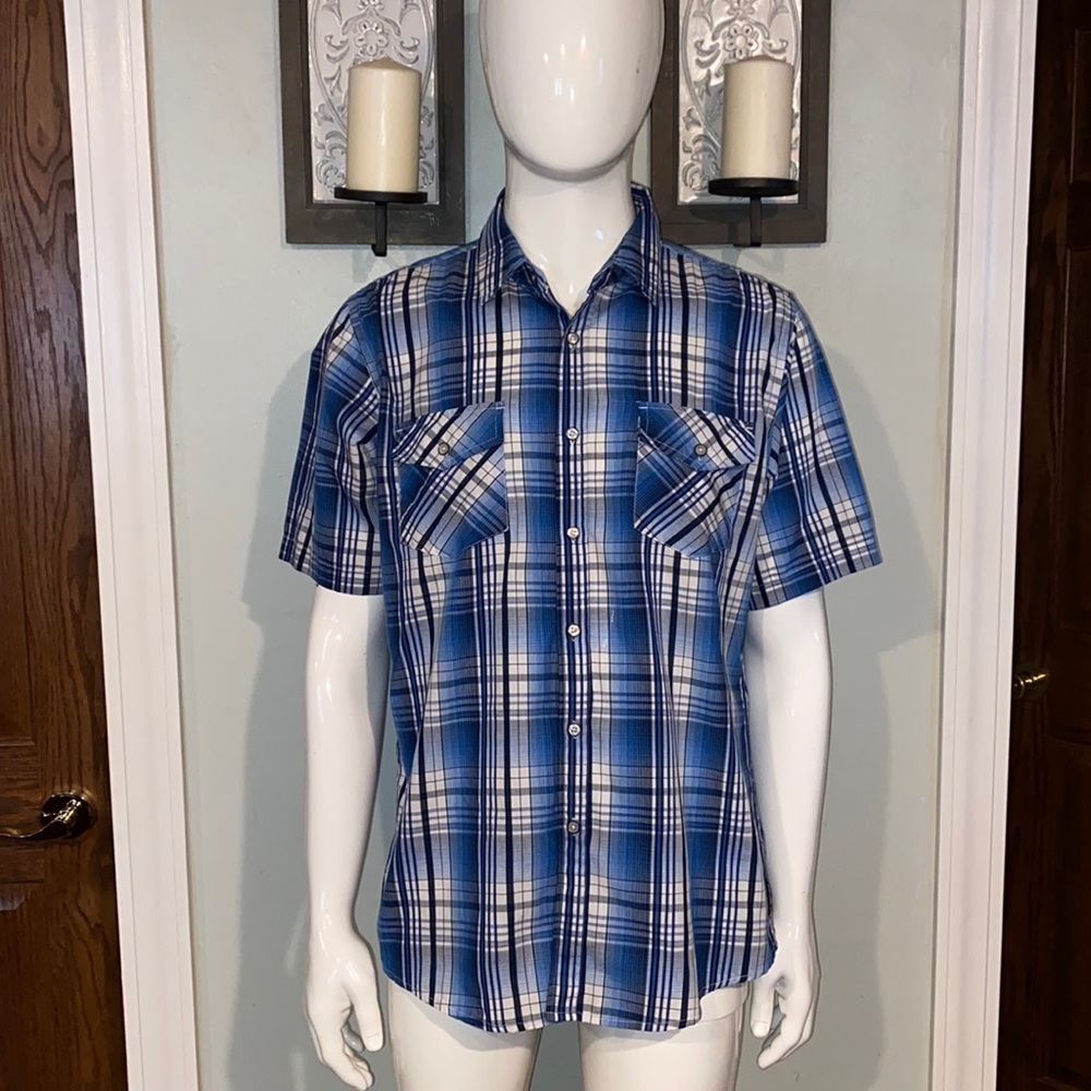Airwalk Blue Plaid Button Down Short Sleeved Shirt
